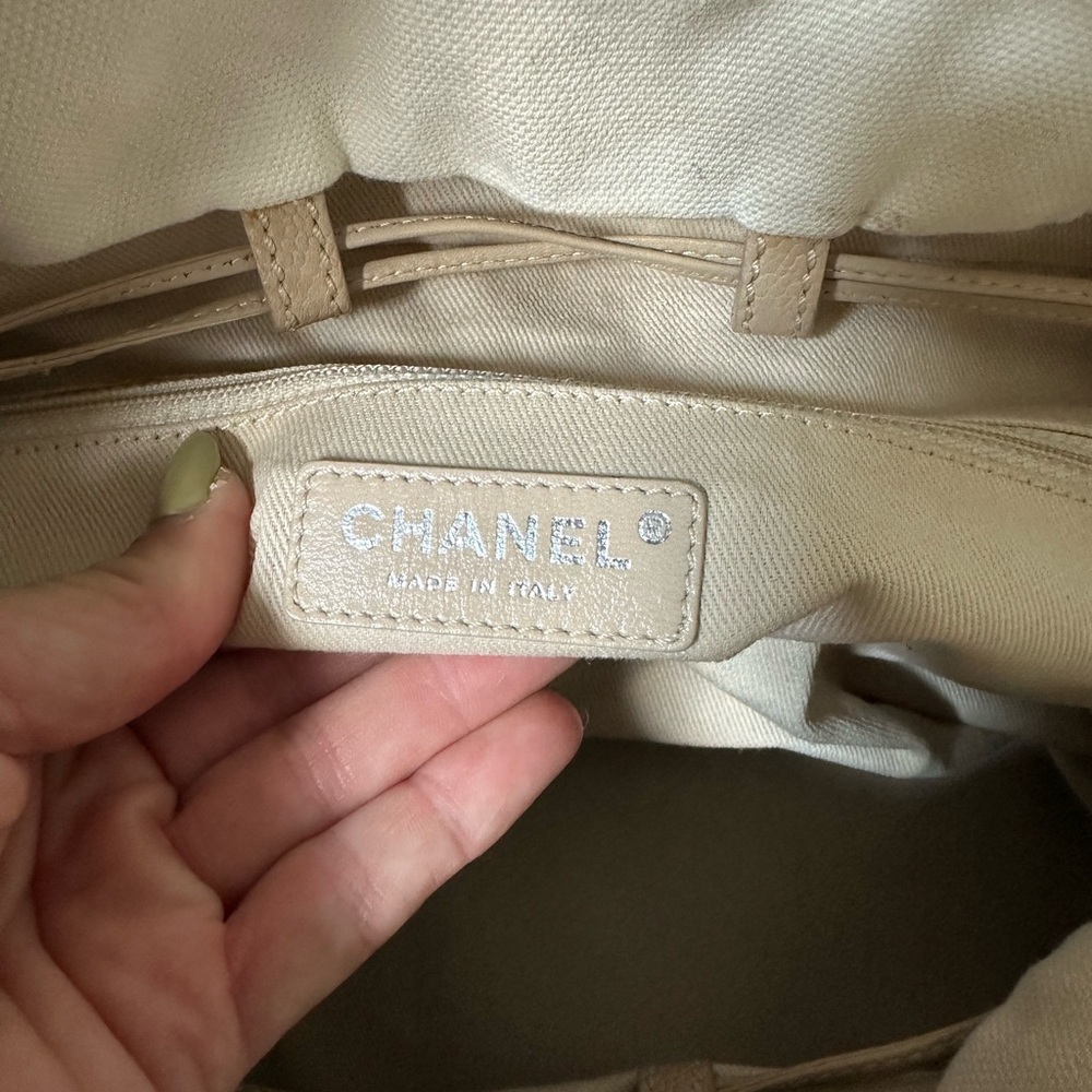 Chanel Basket Raffia tote - Picture 13 of 17